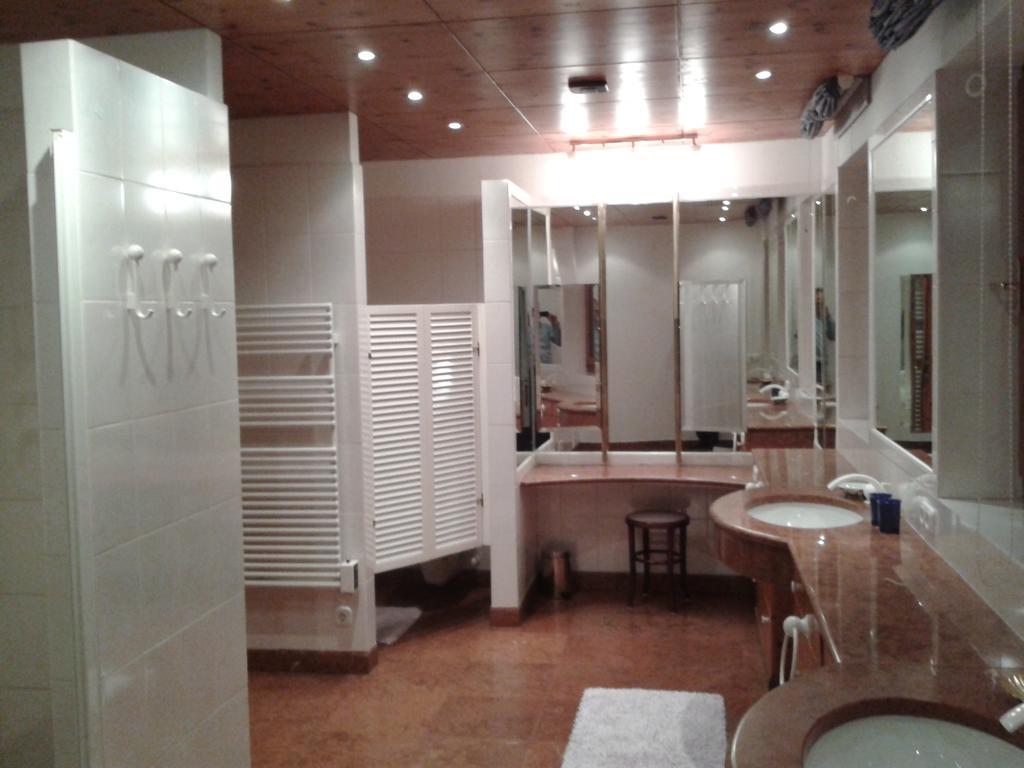 Ski & Golf Apartment زيل أم سي الغرفة الصورة